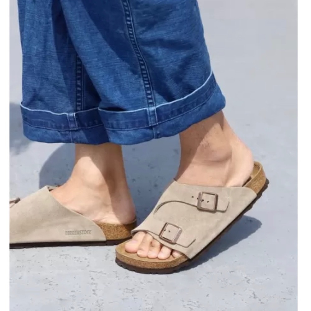 NEW Birkenstock Zurich color Taupe in Size 36 (soft bed )